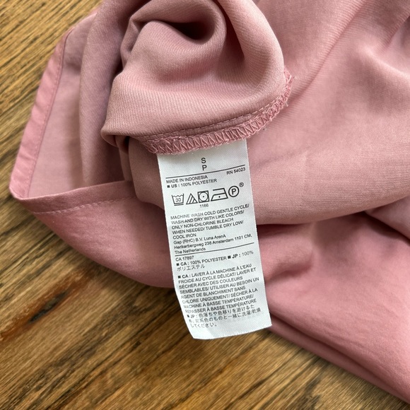 Banana Republic top, mauve pink, size small - Picture 9 of 9